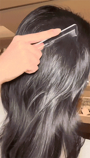 ？10分钟轻松养成女明星「绸缎发」开元棋牌洗完头自然风干还是吹干好(图4)