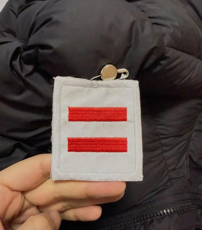 个个杏林圣手心灵手巧具象化了！开元棋牌论给羽绒服续命妈妈们(图4)